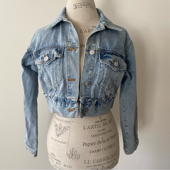 Forever 21 Cropped Denim Jacket - Picture 1 of 7